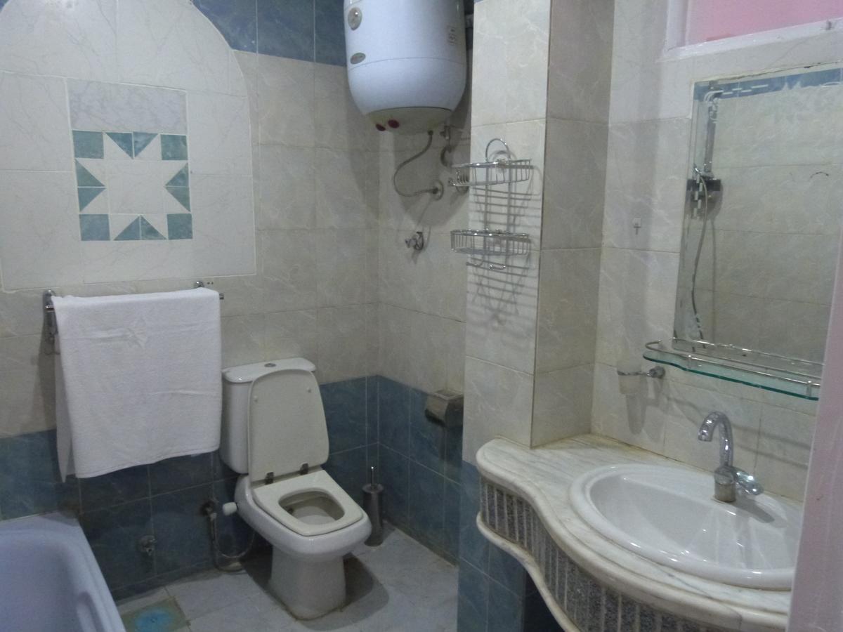 Spring Hotel Luxor