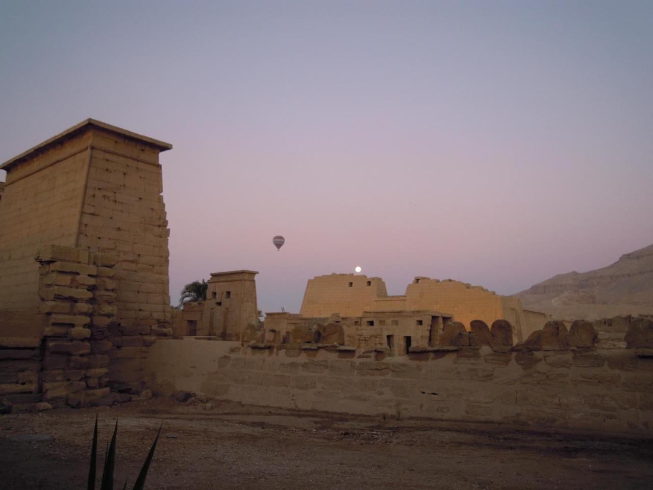 Villa Shahhat House