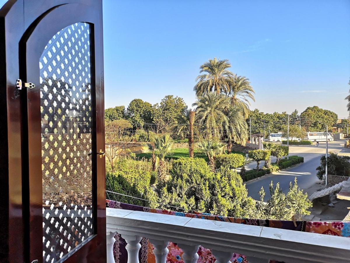 Bella Vista And Apartment Luxor