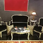Chic Apartment 2