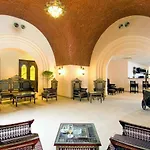 Rohanou Beach Resort