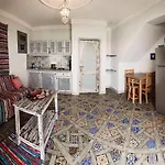 Ganesha.Beach Apartment