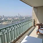 Chez Haytham At Four Seasons Nile Plaza Residential Suite