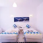 Lagoonie Lodge & Beach