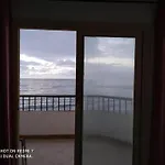 شقةعلى البحرمباشرةسيدي بشرالمربع الذهبي