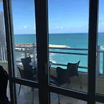 Gleem Seaview 6