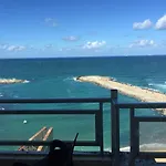 Gleem Seaview 6