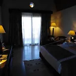 Rohanou Beach Resort & Ecolodge