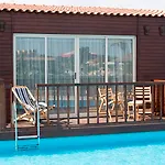 Hawaii Caesar Palace Aqua Park - Families And Couples Only