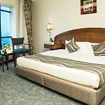 Cherry Maryski Hotel