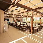 Shams Lodge