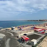 Blue Whale Hurghada Beach Front Apartments City Centre