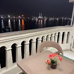 شقة مطلة علي قناة السويس701