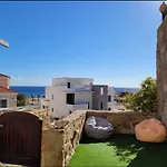 Elegant & Cozy Sea View Studio - Azzurra