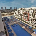 مارينا ريديزنس الساحل الشمالي امام ابراج العالمين الجديدة