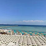 Buki-Gravity-Homes, App No2, Amazing Seaview Apartment In 5 Star Hotel Gravity Sahl Hasheesh-For Guests With Nonegyptian Passports