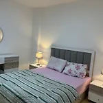 Luxury Inn: 2Br Amazing Location In Madinaty B11
