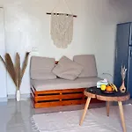 Oro Guesthouse