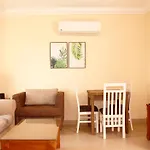 Lovely Chalet @Delta Between Naama Bay &Old Market