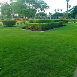 Fayrouzat Almndra Near The Sea With Garden View