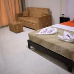 Kana Kato