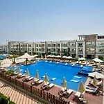 Elite Aroma Resort