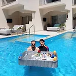 The V Luxury Resort Sahl Hasheesh