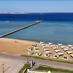 Luxury Beachfront Studio- Foreign Nationals Only