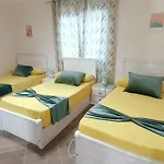 شالية بمارسيليا بيتش 4
