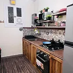 Ma Maison Gleem, Alexandria