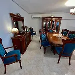 Luxurious 3 Bedroom Rustic Apartment Overlooking Huge Garden - For Families And Couples