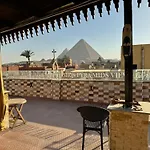 Osiris Pyramids View Inn