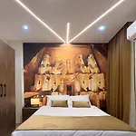 Moon Pyramids Inn