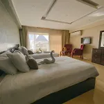Egypt Pyramids Inn