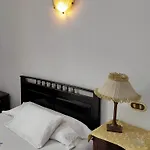 Triomphe Hostel