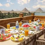 Taj Pyramids View Inn