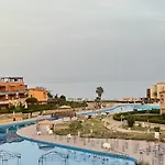 Pyramids Porto Top Vib - اهرامات بورتو السخنه