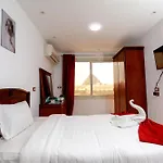 Pyramids Middle East Charm Inn