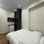 New White Pyramids Inn
