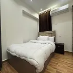 New White Pyramids Inn