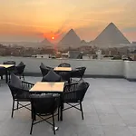Maro Pyramids Hotel