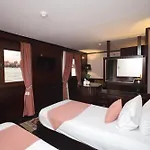 You Nile View Hotel