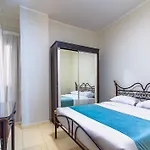 Delmar Apartments