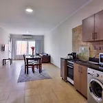 Delmar Apartments