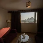 Pyramids Tower Inn