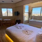 Moonlight Pyramids View Inn