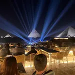 Pyramids And Sphinx Inn