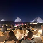 Pyramids And Sphinx Inn
