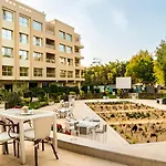 Rivoli Suites And Spa