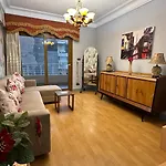 First Row Spacious Seaview Apartment